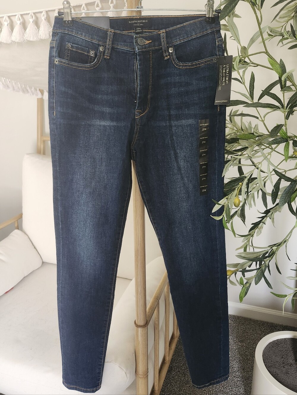 NWT 27/4 Banana Republic High Rise  Women’s Dark Indigo Skinny Jeans